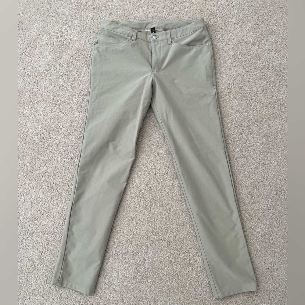 Lululemon ABC Slim Fit Pant Utilitech 33 / 34 Seal Grey